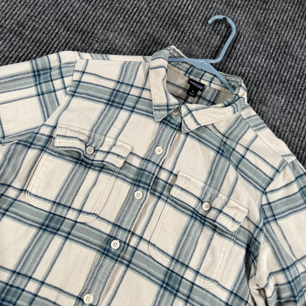 Patagonia Shirt Womens Medium White Blue Plaid Long Sleeve Button Up Outdoor